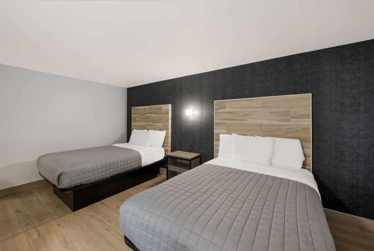Bedroom 2, Essence Express Wayne, Passaic