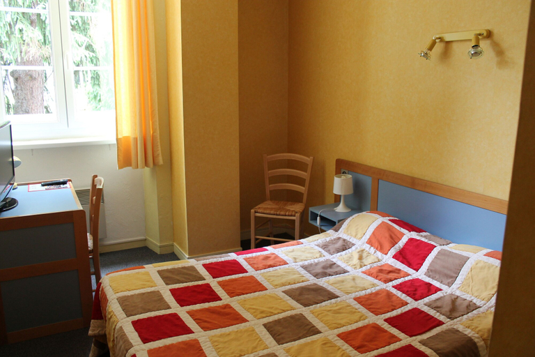 Bedroom 4, Hôtel Montilleul, Pyrénées-Atlantiques