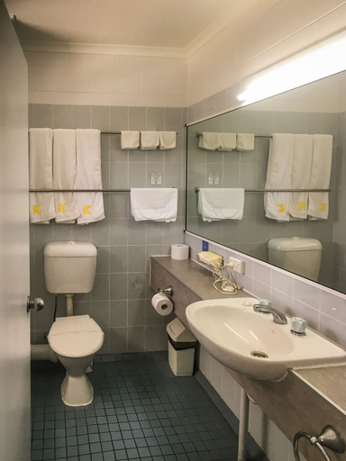 Bathroom 4, South Cairns Resort, Cairns