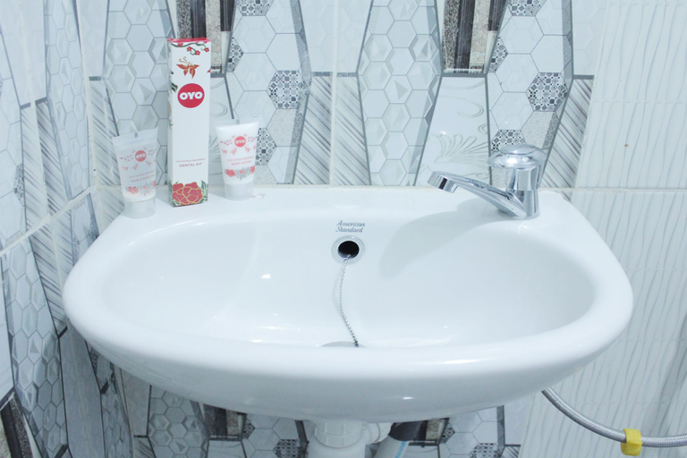 Bathroom 4, Hotel O GP Residence, Tangerang