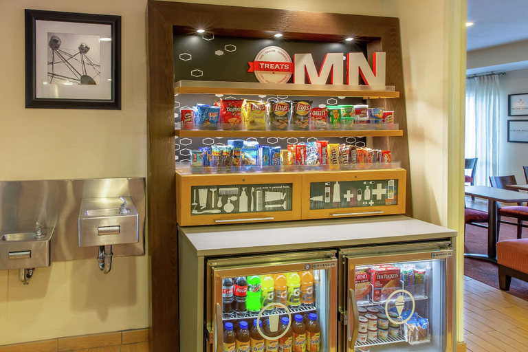 Food & Drinks 5, Hampton Inn Minneapolis/Burnsville, Dakota