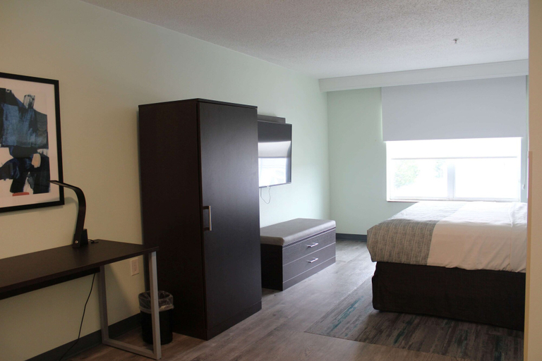 Bedroom 3, Wingate by Wyndham Waldorf/Washington DC Area, Charles