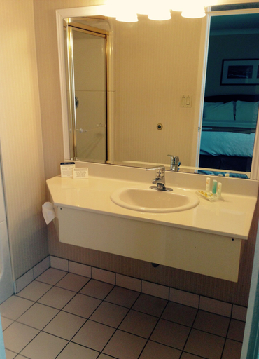 Bathroom 4, Quality Inn & Suites Garden of the Gulf, Prince