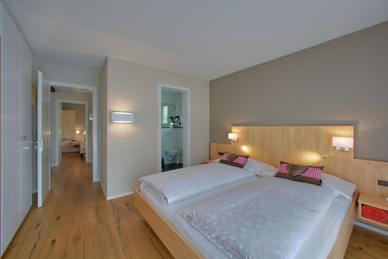 Bedroom 3, Boutique Hotel Bellevue, Interlaken