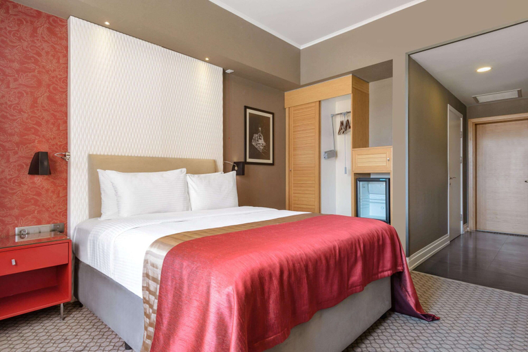 Bedroom 2, Ramada Plaza by Wyndham Eskisehir, Merkez