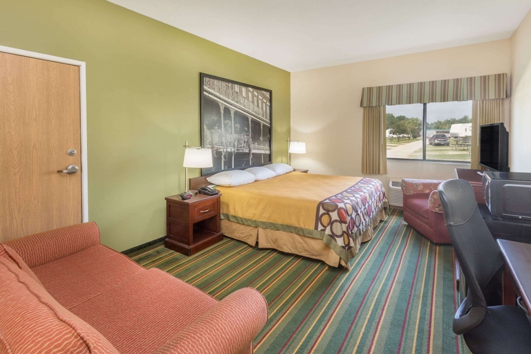 Bedroom 3, Super 8 by Wyndham Duson Lafayette West Area, Acadia