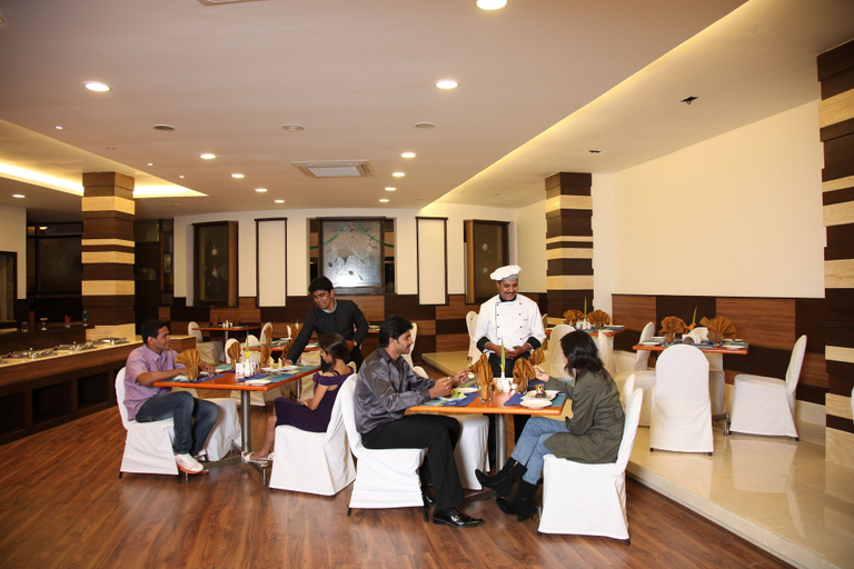 Food & Drinks 5, Grand Palace Hotel & Spa, Salem