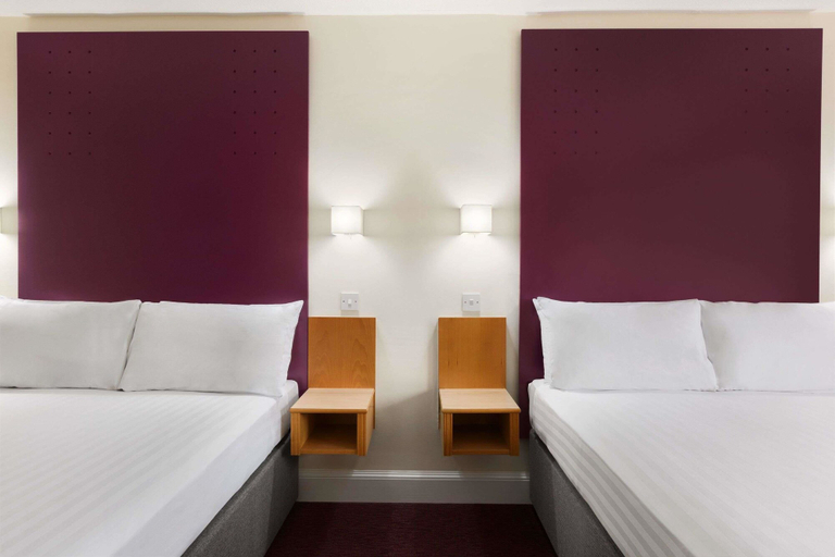 Bedroom 3, Days Inn by Wyndham Maidstone, Kent