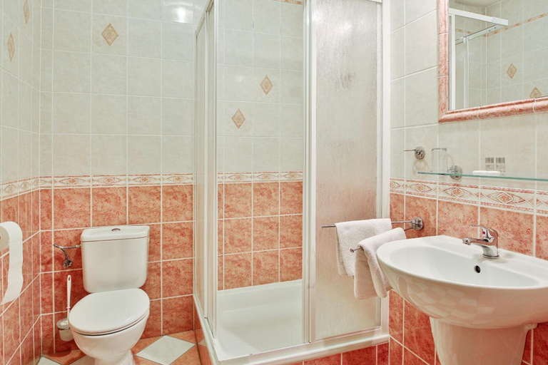 Bathroom 3, Hotel Attic, Praha 4