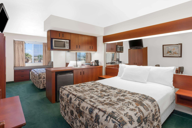 Bedroom 3, Microtel Inn & Suites by Wyndham Wellton, Yuma