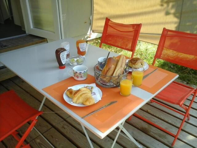 Food & Drinks 3, Camping les Tournesols, Sarthe