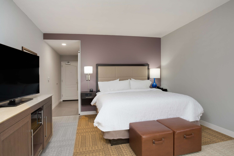 Bedroom 3, Hampton Inn & Suites Jacksonville / Orange Park, Clay