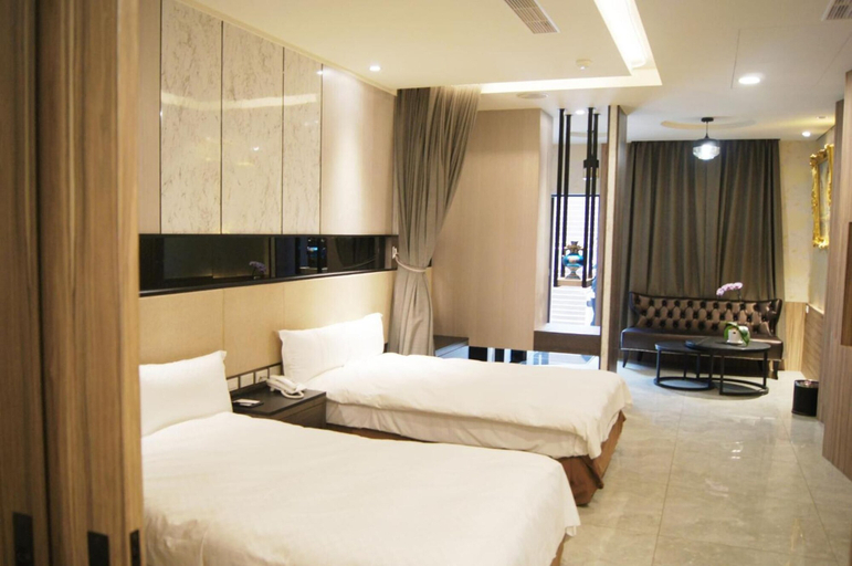 Bedroom 3, Nikaido Bussiness Hotel, Chiayi County