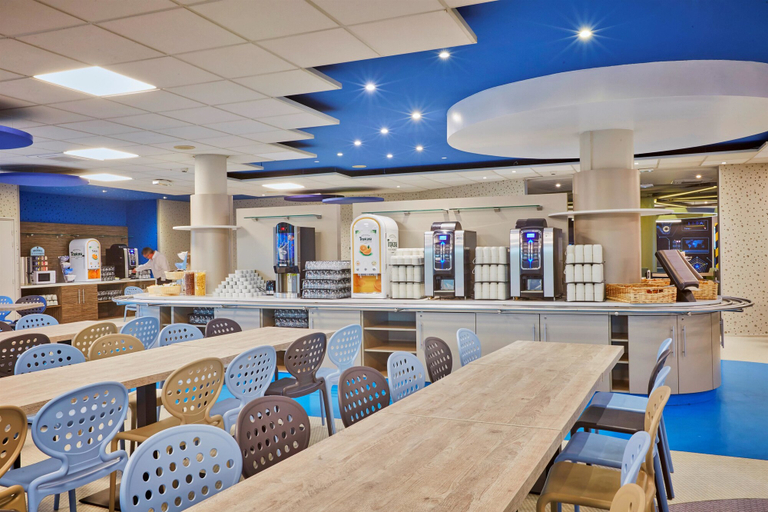 Food & Drinks 5, Kyriad Poitiers Jules Verne Site du Futuroscope, Vienne