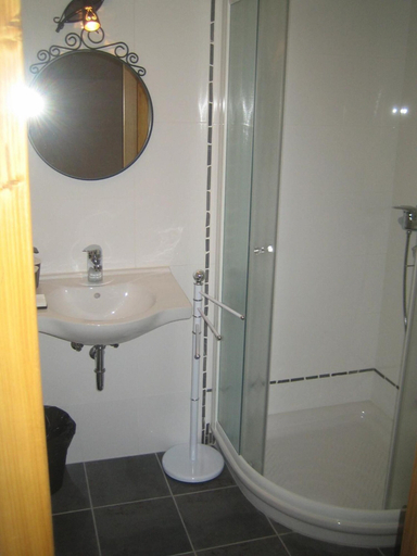 Bathroom 4, Guesthouse Stari Tisler, Ljubljana