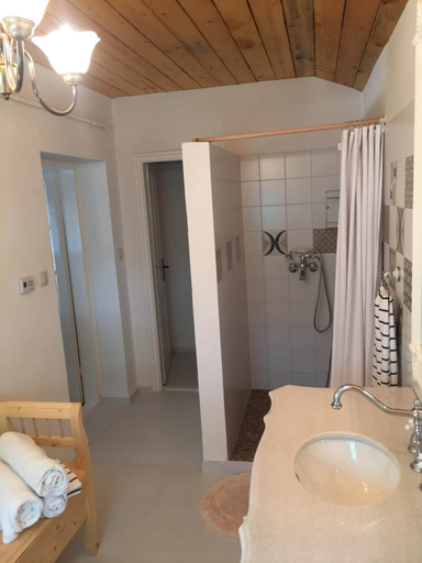 Bathroom 3, Farm house, Szeged