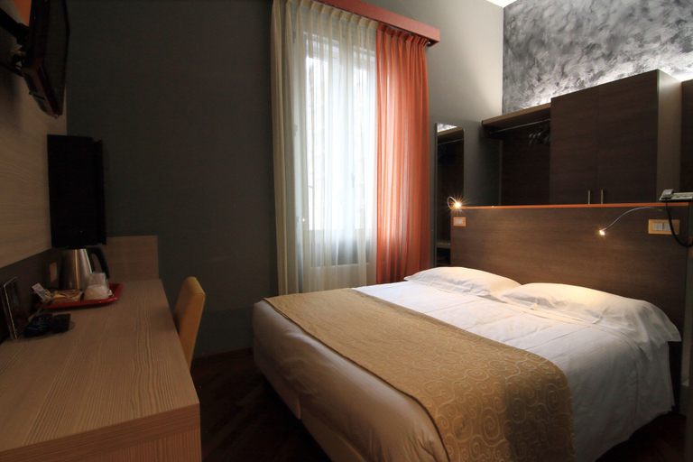 Bedroom 4, Hotel Metro, Milano