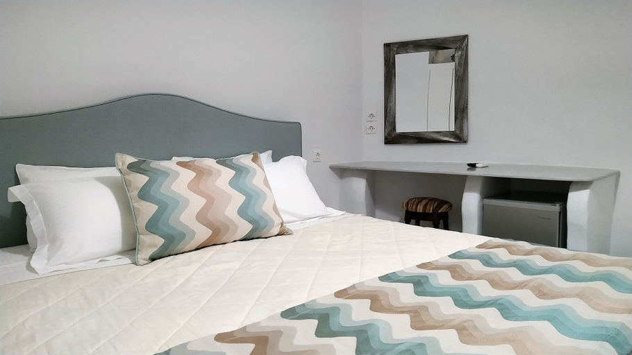 Bedroom 5, Hotel Mylos, South Aegean