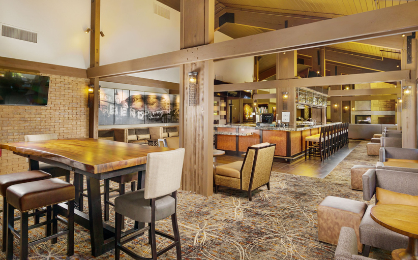 Food & Drinks 5, Riverhouse Lodge, Deschutes