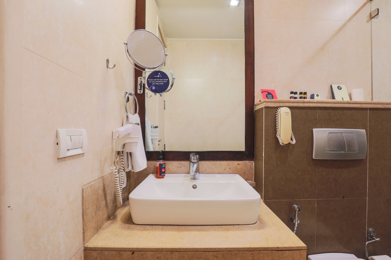 Bathroom 4, Hotel Blue Stone - Nehru Place, Delhi