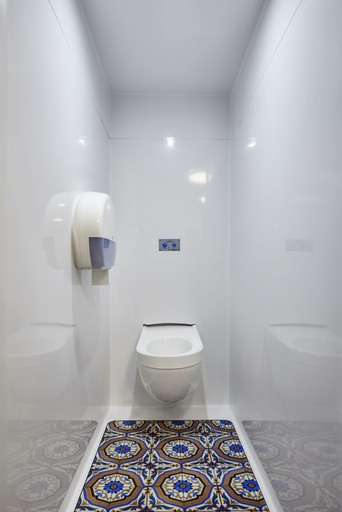 Bathroom 5, hotelF1 Laval, Mayenne