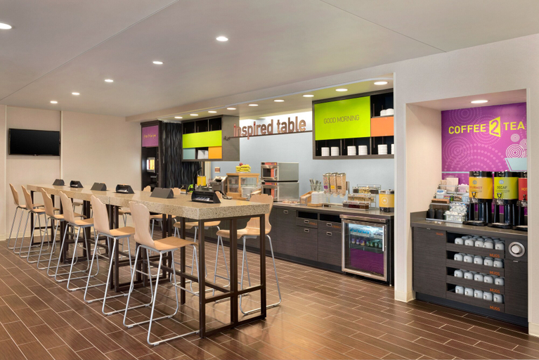 Food & Drinks 5, Home2 Suites by Hilton Cleveland Beachwood, Cuyahoga