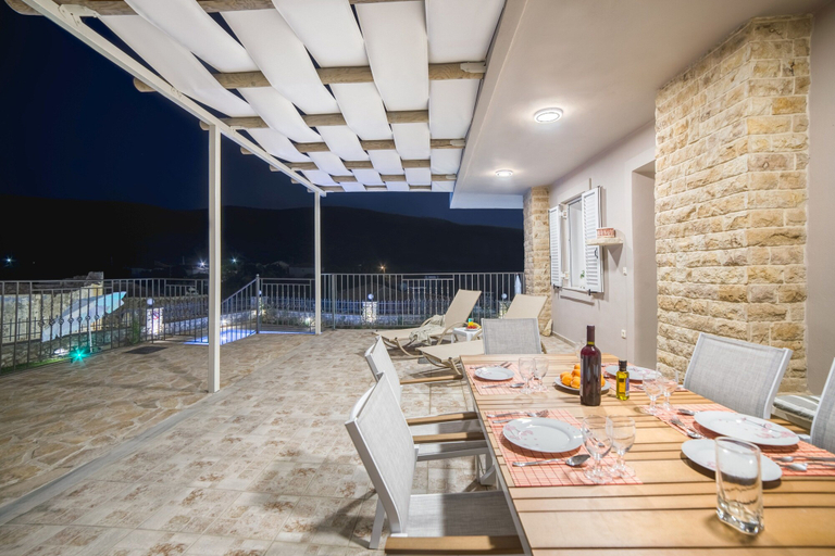 Food & Drinks 4, Villa Provenza, Ionian Islands