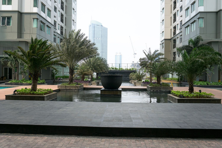 Exterior & Views 5, Comfortable and High Floor 2BR Apartment at Thamrin Residence By Travelio, Central Jakarta