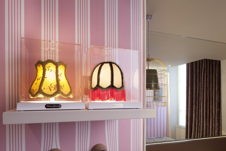 Others 5, Hôtel Georgette, Paris