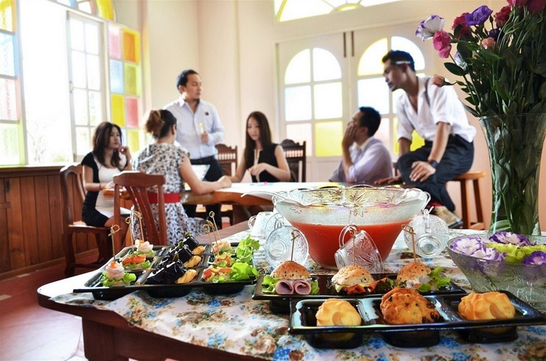Food & Drinks 5, San Pareni Hotel, Muang Chiang Mai