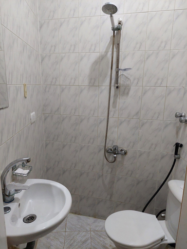 Bathroom 5, Canary Hotel, Al-Ghurdaqah