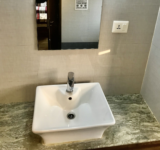 Bathroom 3, Shiva Guest House, Bagmati