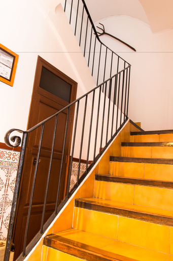 Others 5, Casa Rosalia, Alicante