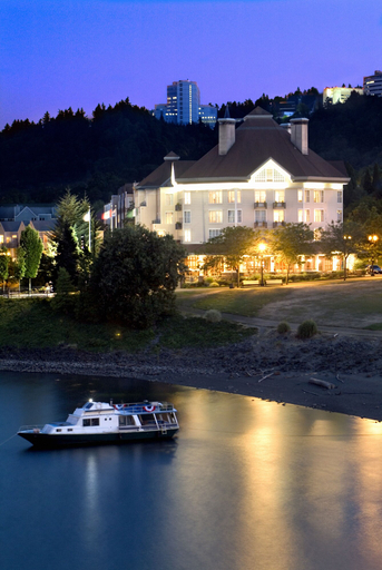 Exterior & Views 2, RiverPlace Hotel, Multnomah