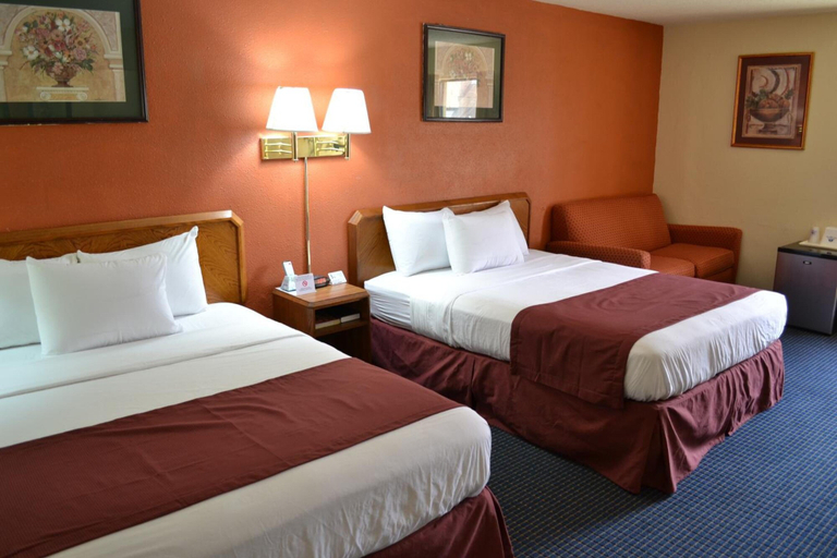 Bedroom 3, Red Carpet Inn Newark Irvington, NJ, Newark
