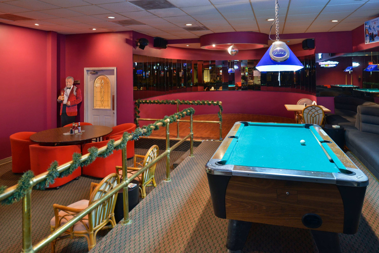 Food & Drinks 4, Americas Best Value Inn & Suites Victoria, Victoria