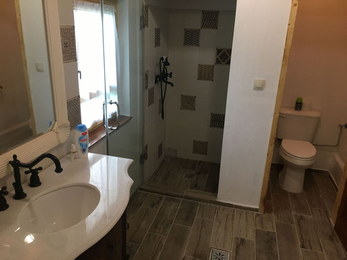 Bathroom 3, Farm house, Szeged