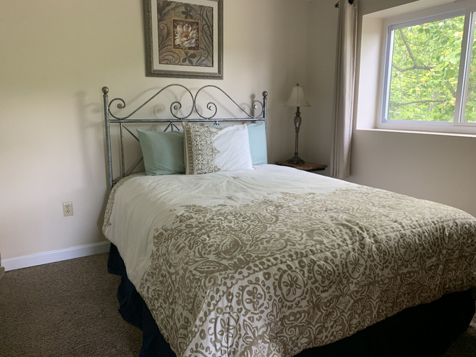 Bedroom 3, Olde Gatlinburg Rentals, Sevier