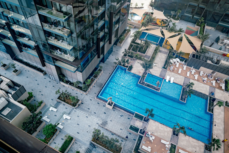 Outdoor pool 3, HiGuests - Marina Gate Tower, Dubai
