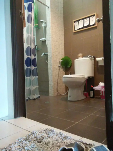 Bathroom 3, Co. Living Suite, Bandar Seri Begawan