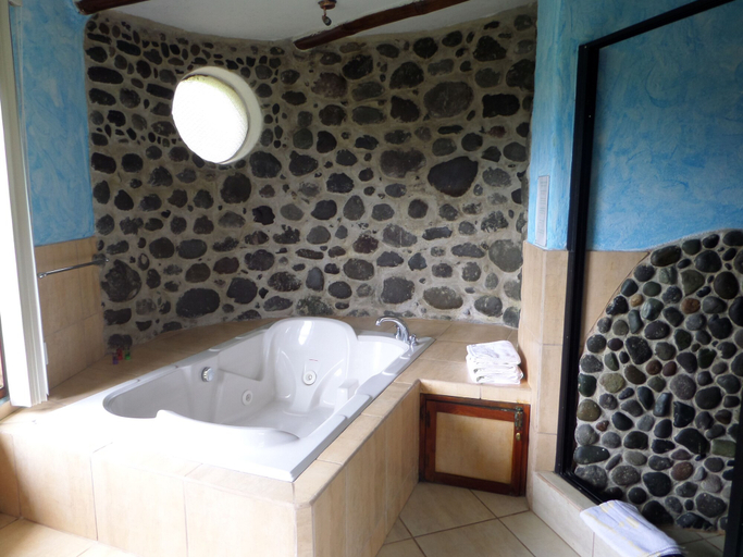 Bathroom 5, Hosteria El Encanto, San Miguel de los Bancos