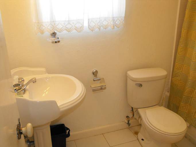 Bathroom 5, Sea Palms Resort