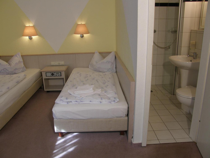 Bedroom 4, Hotel und Restaurant KA&KA, Ludwigslust-Parchim