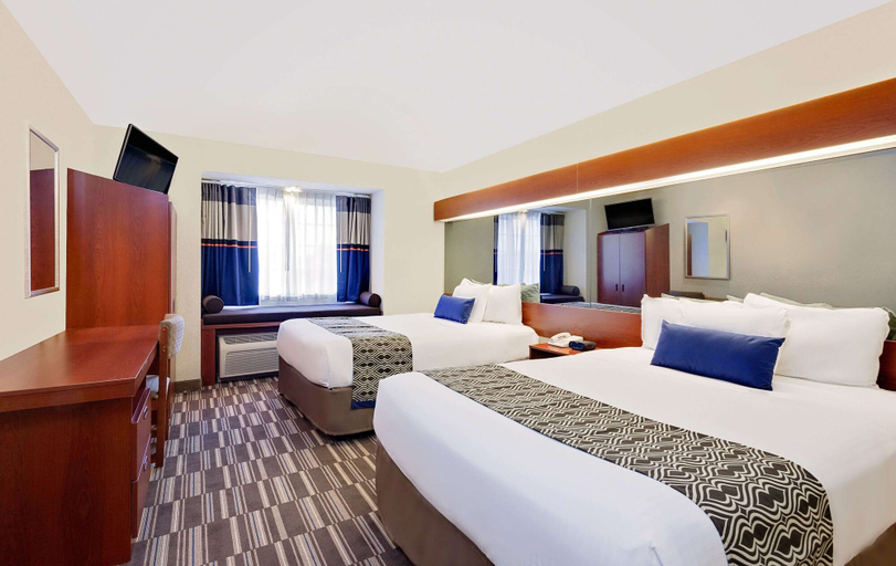 Bedroom 3, Microtel Inn & Suites by Wyndham Middletown, Orange