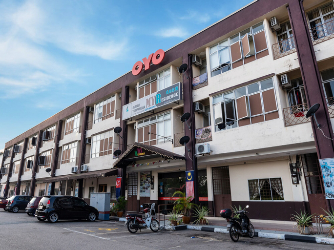Exterior & Views 2, OYO 586 My Residence Hotel, Pontian