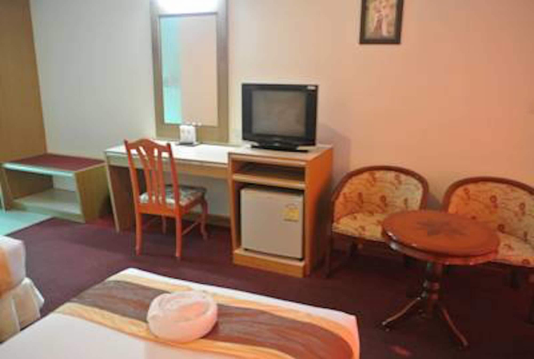 Bedroom 3, Chaikanathani Hotel, Muang Phatthalung