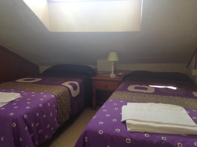 Bedroom 3, Apartaments Solmar, Girona