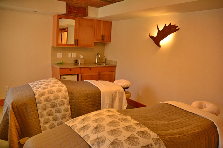 Bedroom 3, Moose Hotel And Suites, Division No. 15