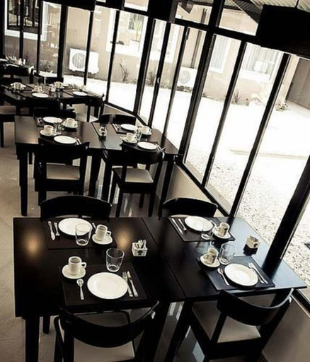 Food & Drinks 5, Pro Hotel, Pilar