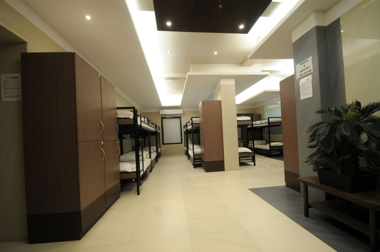 Others 5, Jayaleela dormitory, Mumbai Suburban